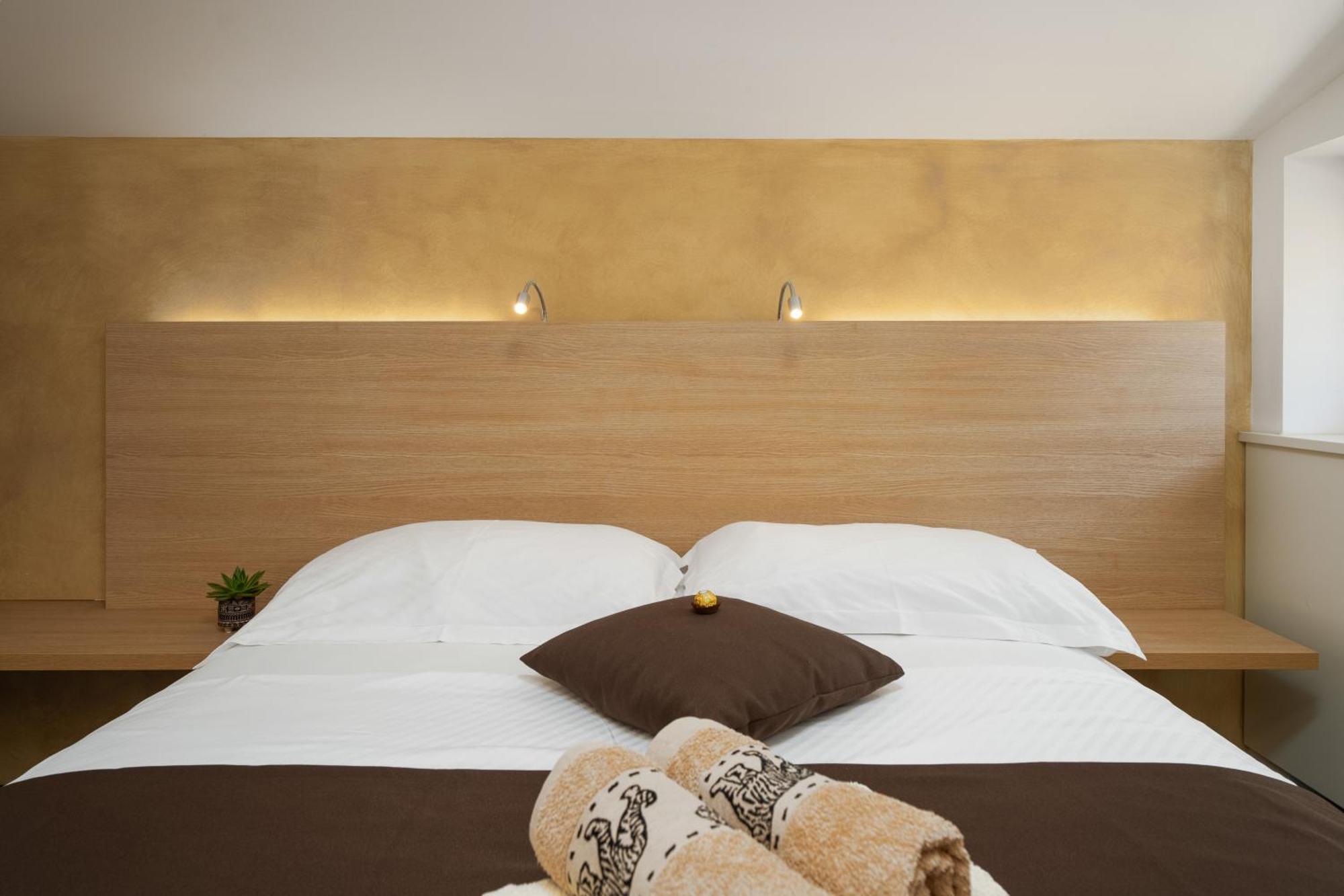Boutique Wrungel Hotell Vrsar Eksteriør bilde